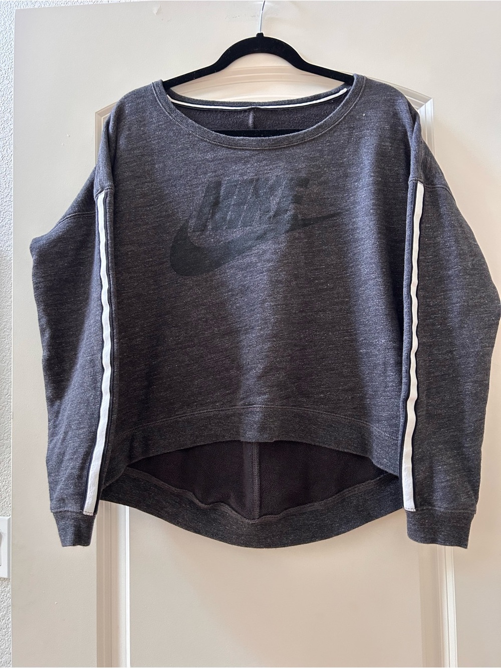 Nike District 72 Scoop Neck High Low Hoodie. Faded graphic logo. Stripes. SZ L